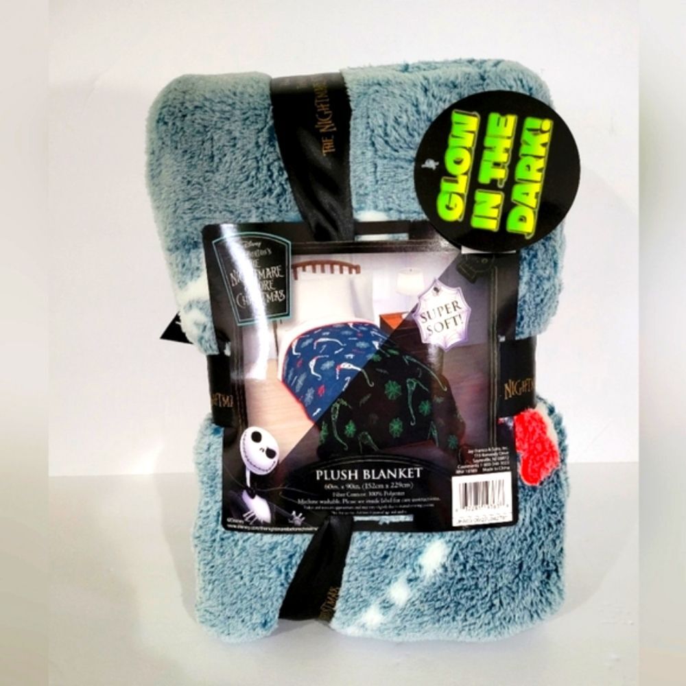 Disney Tim Burton's Nightmare Before Christmas blanket throw 60"x90" glowing
